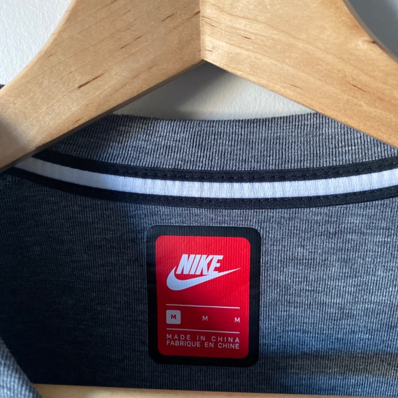 NIKE SPORTSWEAR TECH FLEECE CREW SWEATSHIRT Size M - Picture 4 of 10